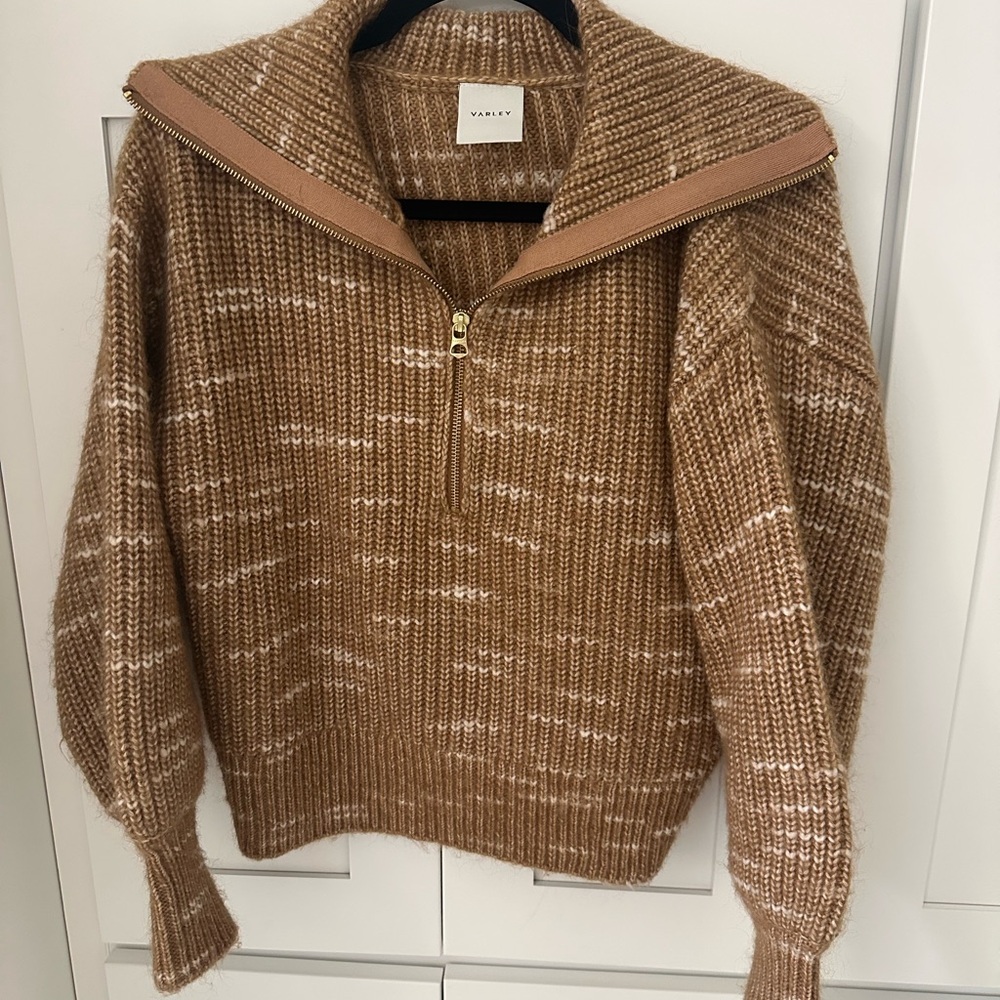 Varley Women’s Tan Sweater XS